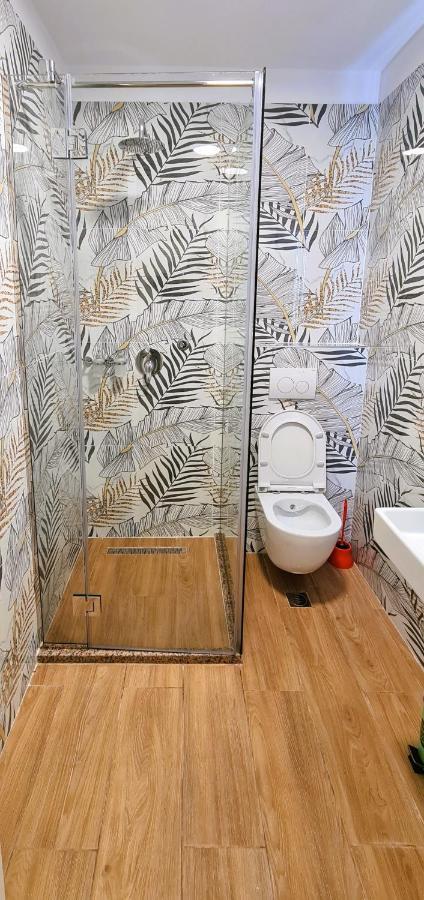 2V1 - Center Apartment 1 Tiranë Ngoại thất bức ảnh
