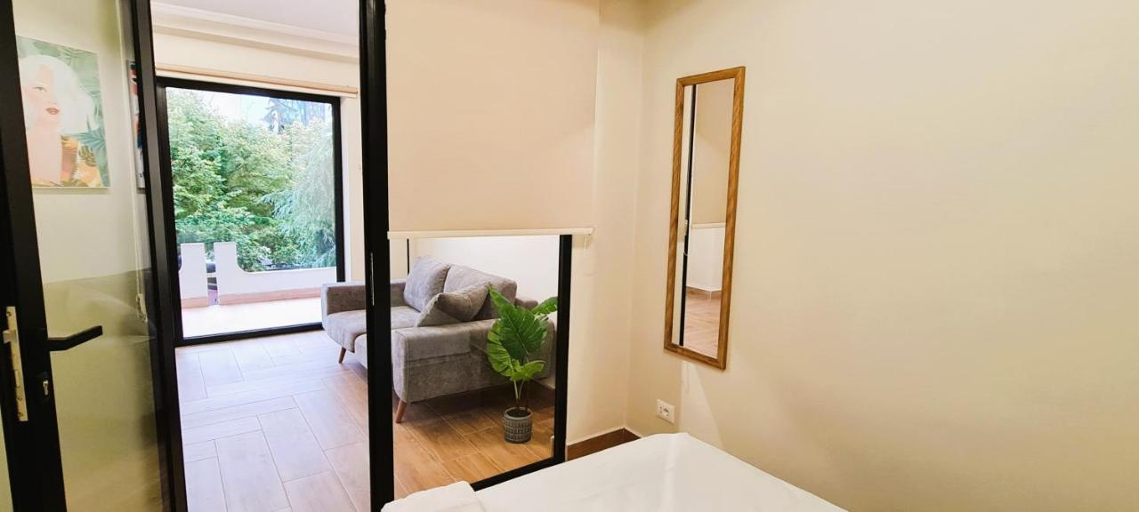 2V1 - Center Apartment 1 Tiranë Ngoại thất bức ảnh