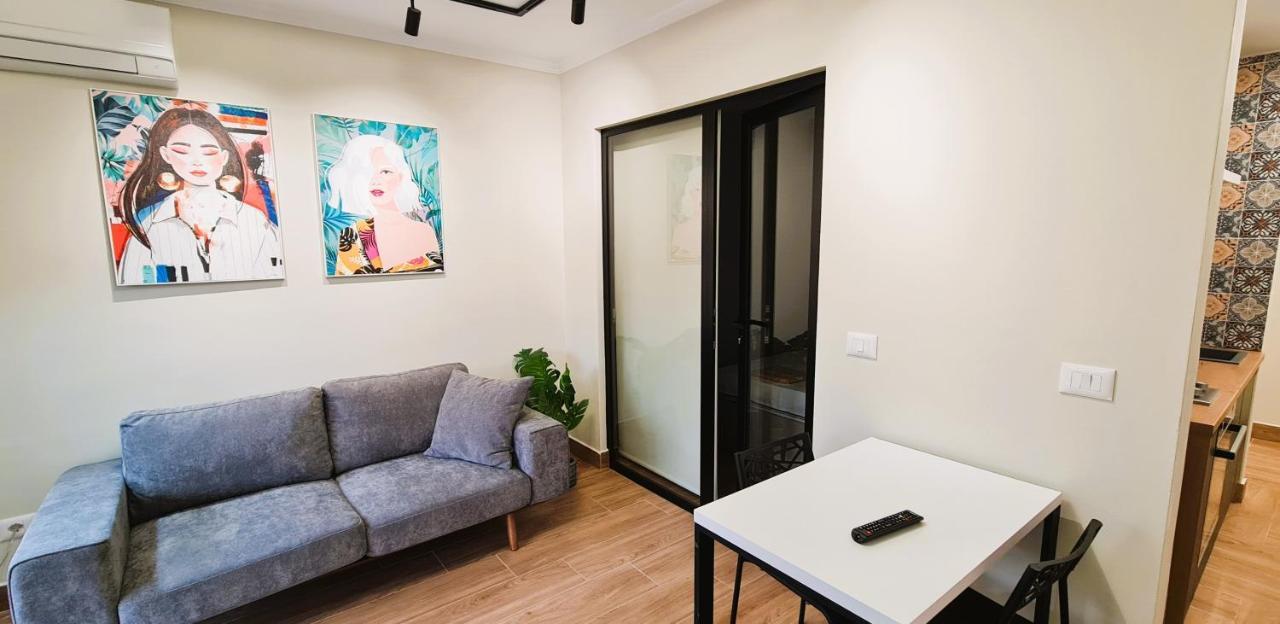 2V1 - Center Apartment 1 Tiranë Ngoại thất bức ảnh